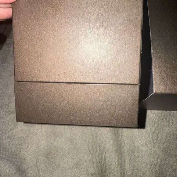 Women’s Gucci watch with box - Picture 8 of 8